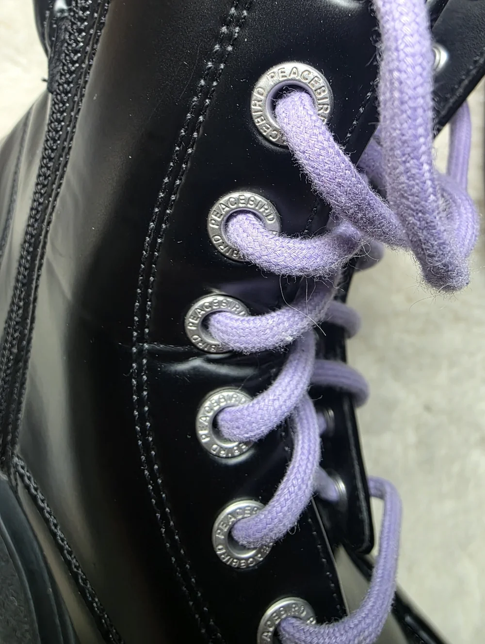 Peacebird Black Platform Combat Boots | Lilac Laces | Size 6-6.5 Like New! - Picture 11 of 11